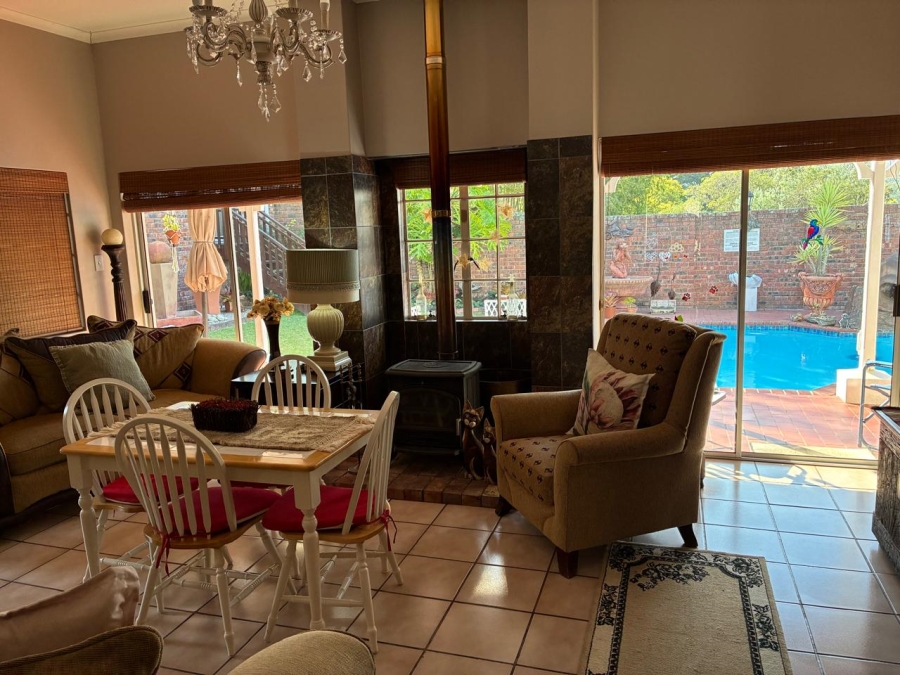 7 Bedroom Property for Sale in Heather Park Western Cape